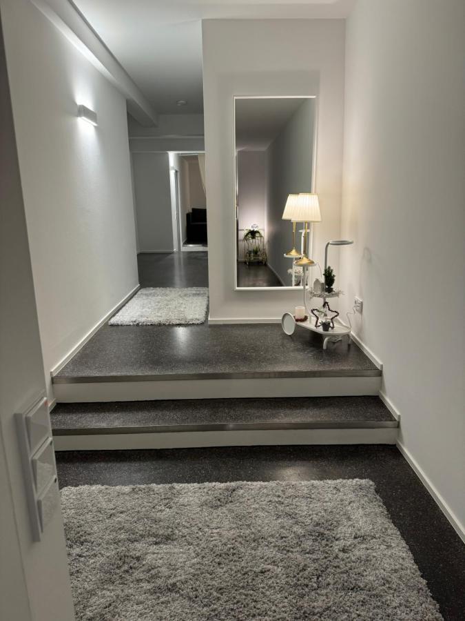 Isaak Appartment Stadtjuwel วัลด์ชุท-ทีนเงน ภายนอก รูปภาพ