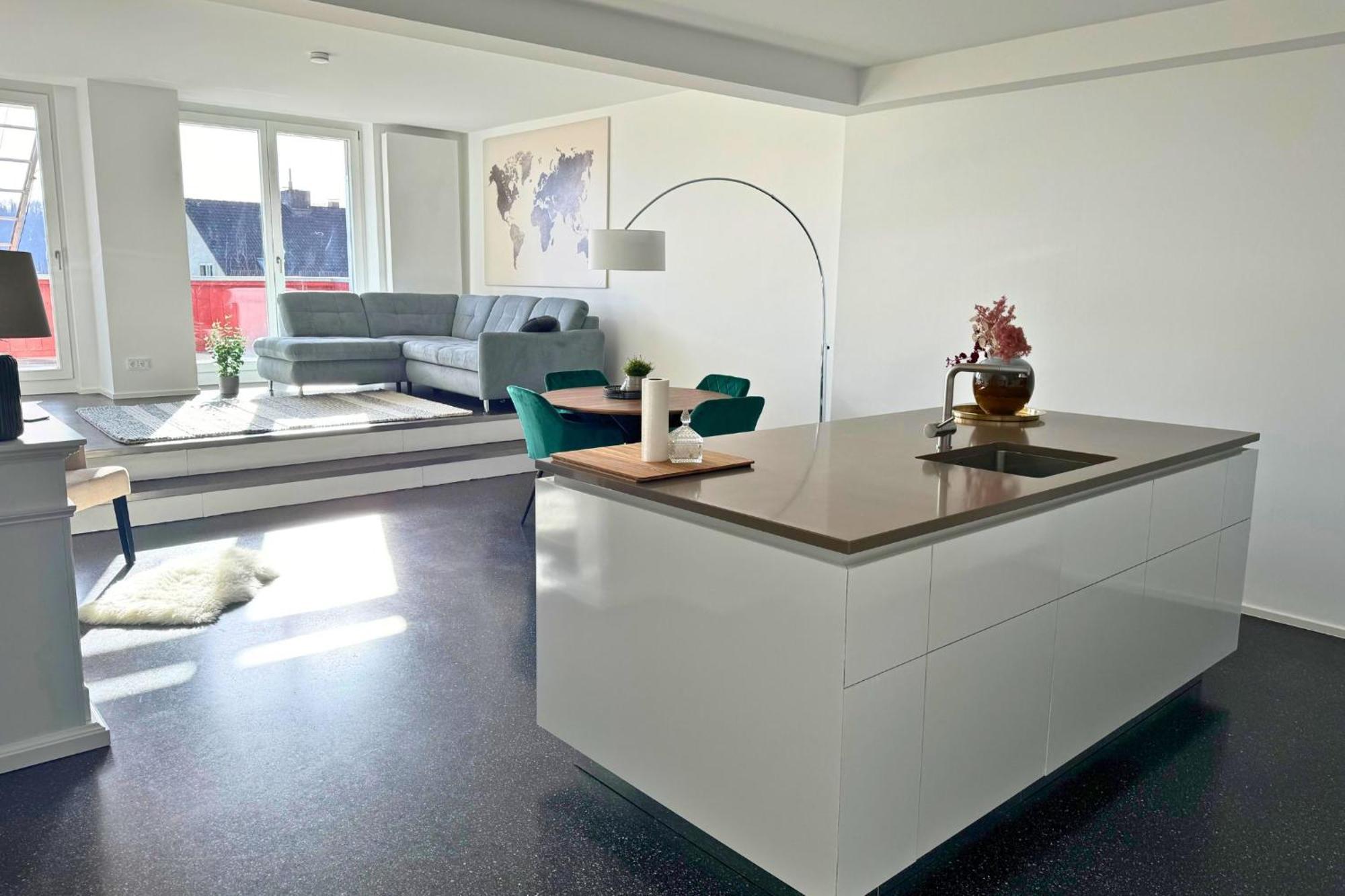 Isaak Appartment Stadtjuwel วัลด์ชุท-ทีนเงน ภายนอก รูปภาพ