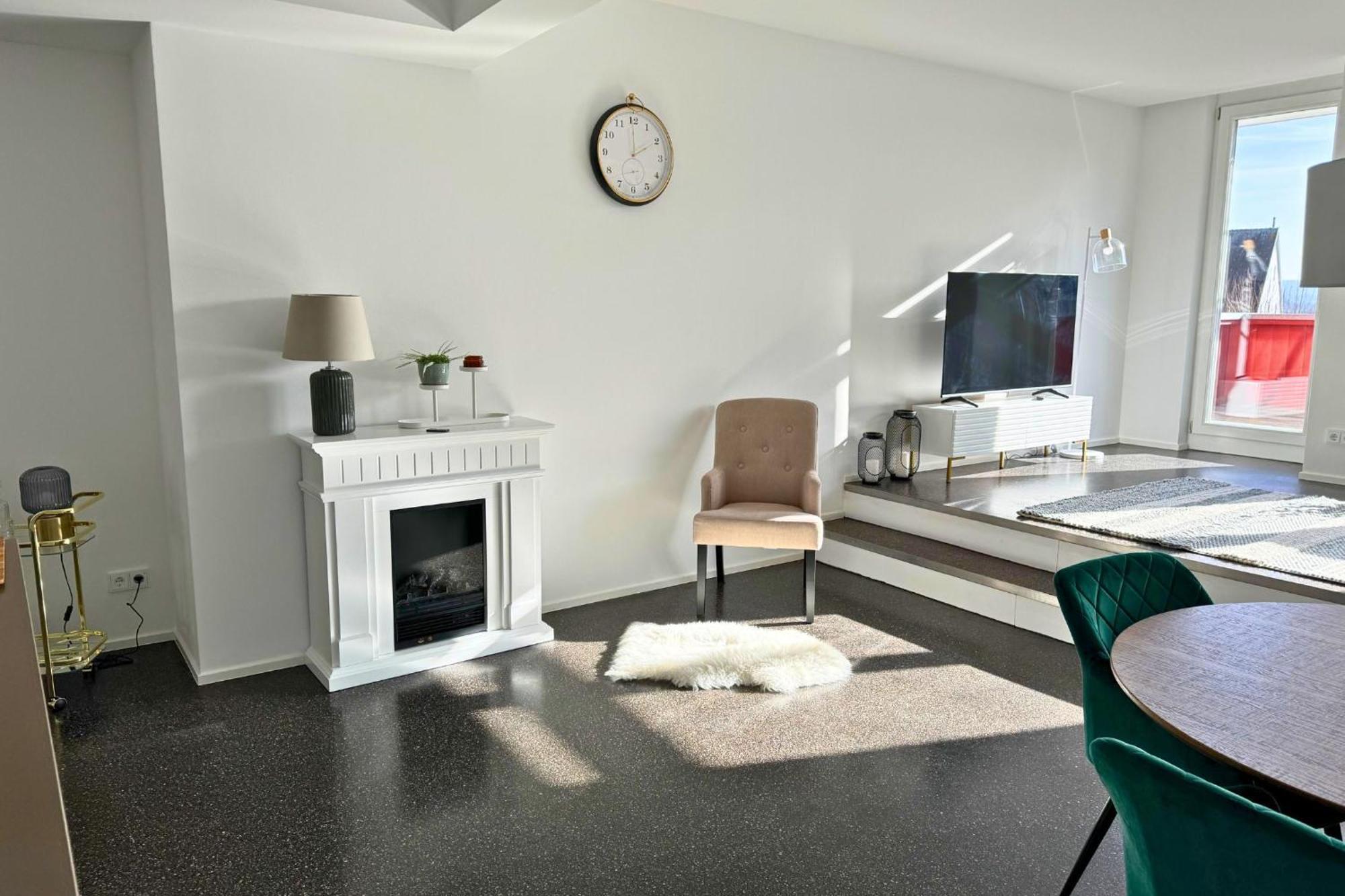 Isaak Appartment Stadtjuwel วัลด์ชุท-ทีนเงน ภายนอก รูปภาพ