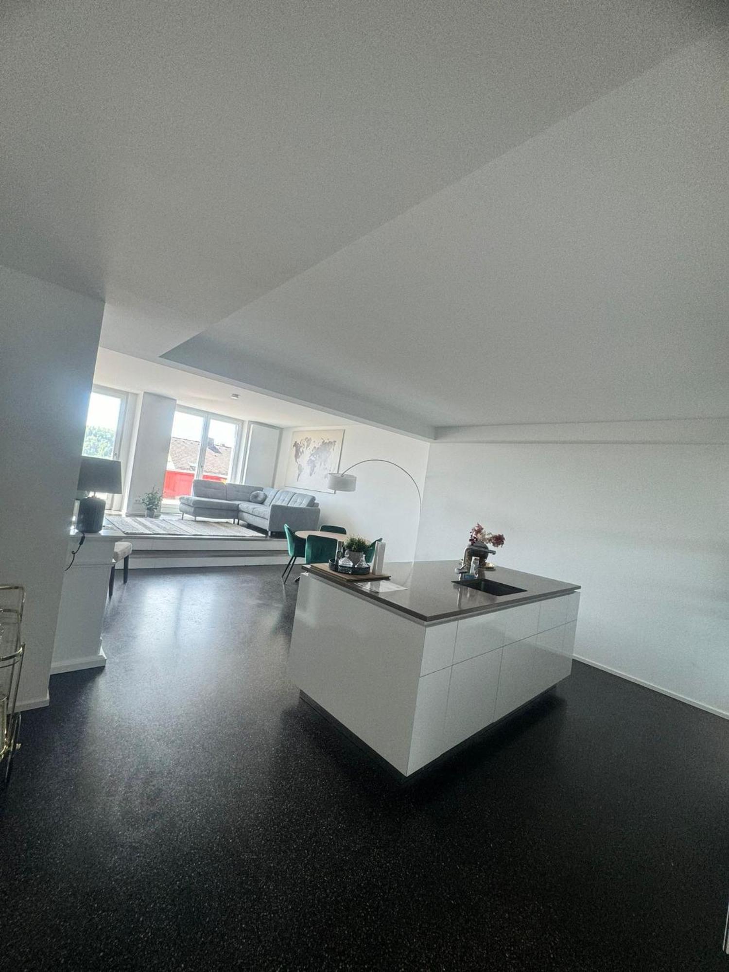 Isaak Appartment Stadtjuwel วัลด์ชุท-ทีนเงน ภายนอก รูปภาพ